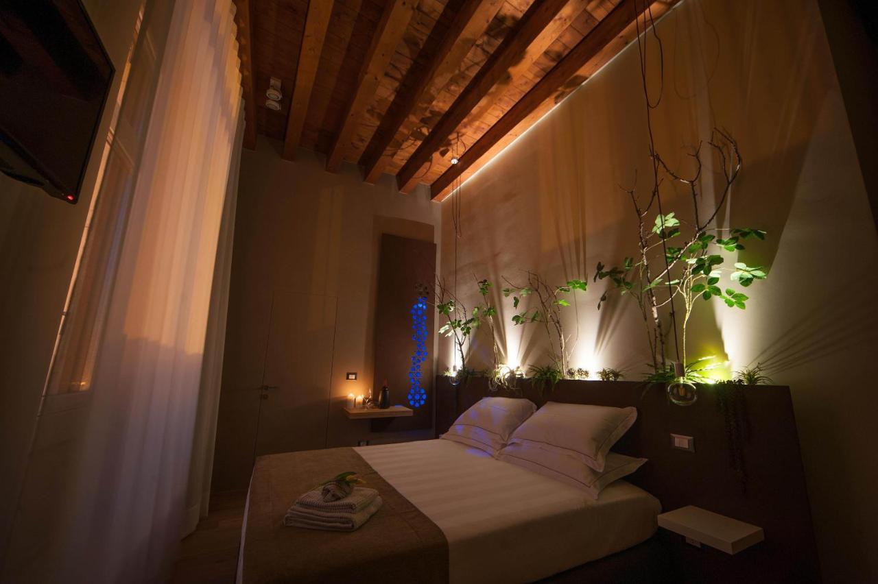 Antica Dimora Luxury Rooms Barletta Ngoại thất bức ảnh